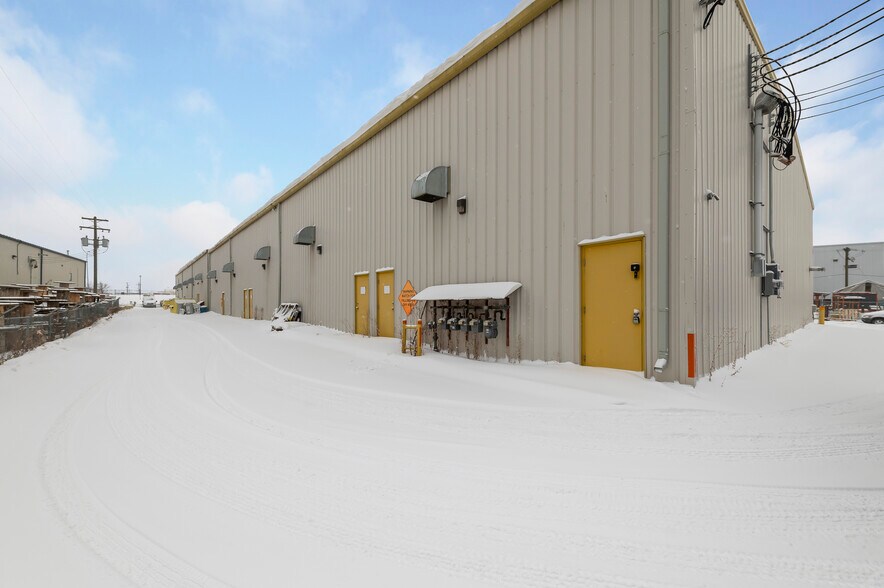More Photos Of 191 MacKay Cres, Wood Buffalo Warehouse For Lease