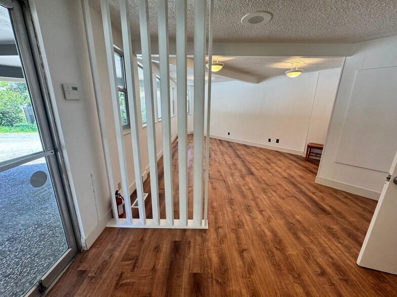 More Photos Of 13350 Big Basin Way, Boulder Creek Medical For Lease