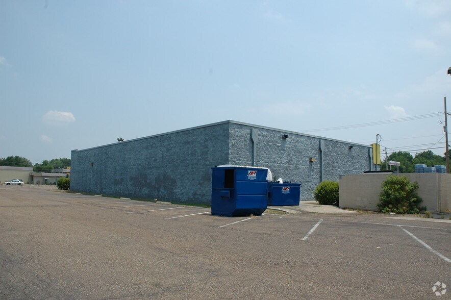 More Photos Of 1259 Ellis Ave, Jackson Freestanding For Sale