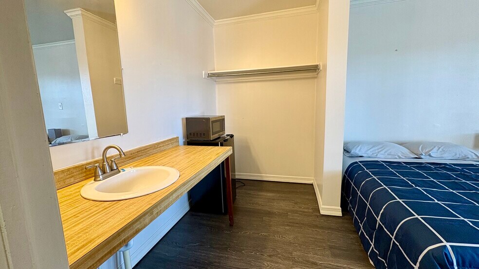 More Photos Of 9097 Allentown Blvd, Grantville Apartments For Sale