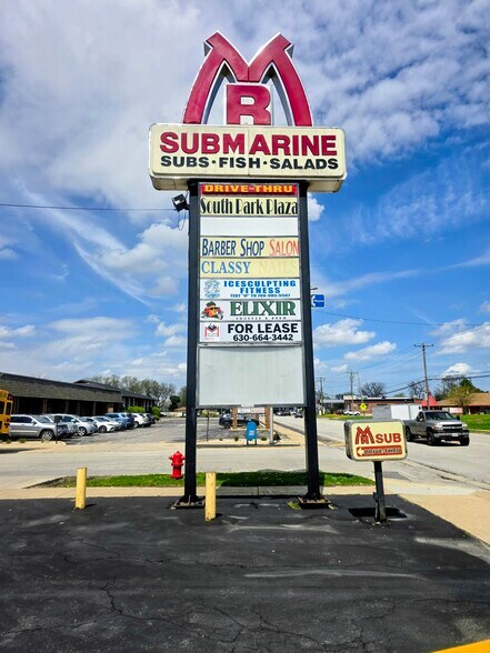 More Photos Of 17100-17114 S Park Ave, South Holland Storefront Retail Office For Lease