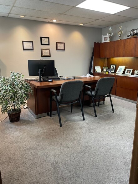 More Photos Of 5645 N Green Bay Ave, Milwaukee Office For Sale