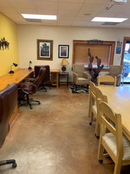 More Photos Of 120 Frog Pond Ln, Dripping Springs Freestanding For Lease