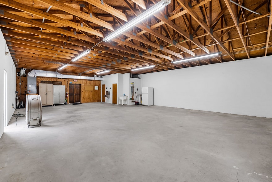 More Photos Of 1444 19th St N, Saint Petersburg Warehouse For Sale