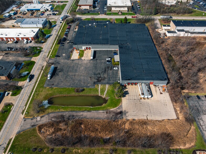 More Photos Of 1665 Enterprise Pky, Twinsburg Manufacturing For Lease