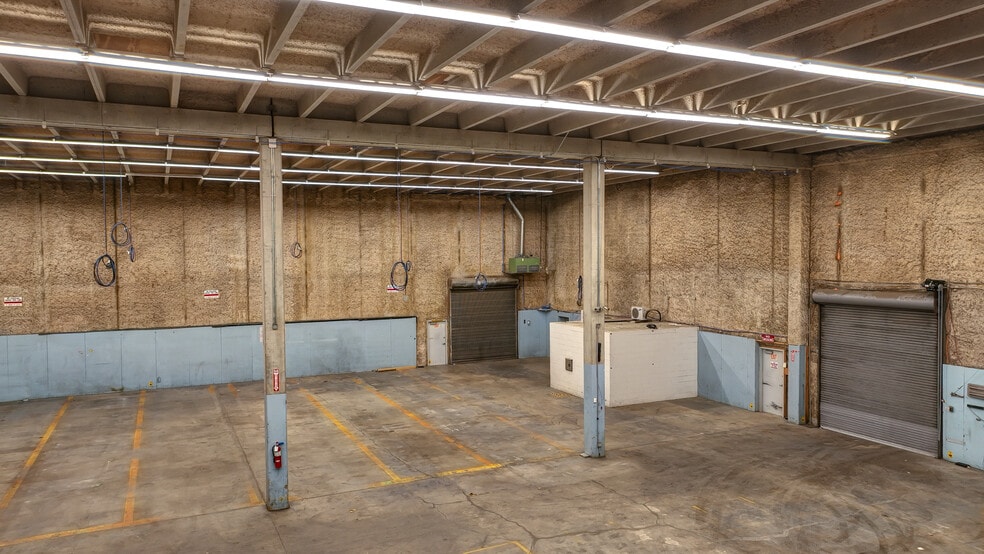 More Photos Of 675 Elkton Dr, Colorado Springs Distribution For Lease