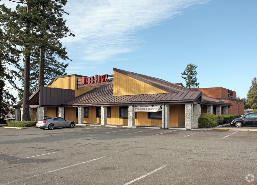 Primary Photo Of 2400 S 320th St, Federal Way Restaurant For Lease