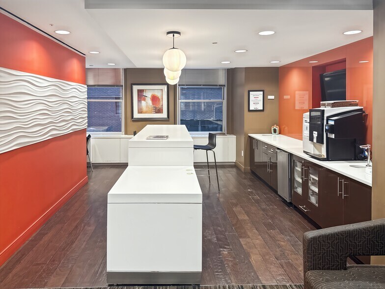 More Photos Of 57 W 57th St, New York Coworking Space