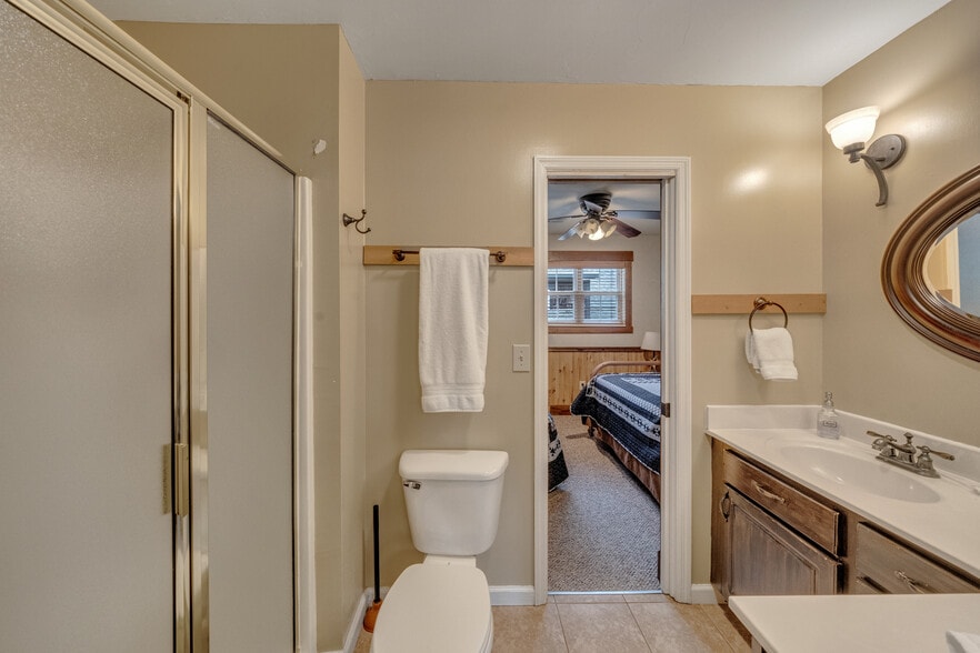 More Photos Of 2003 Bend of the Riv, Hiawassee Specialty For Sale