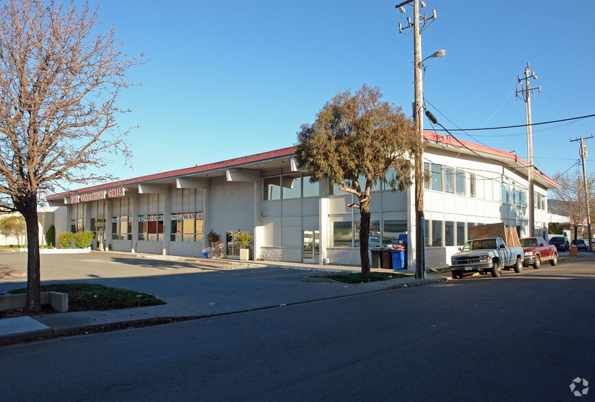 Primary Photo Of 863 E Francisco Blvd, San Rafael Storefront Retail Office For Lease