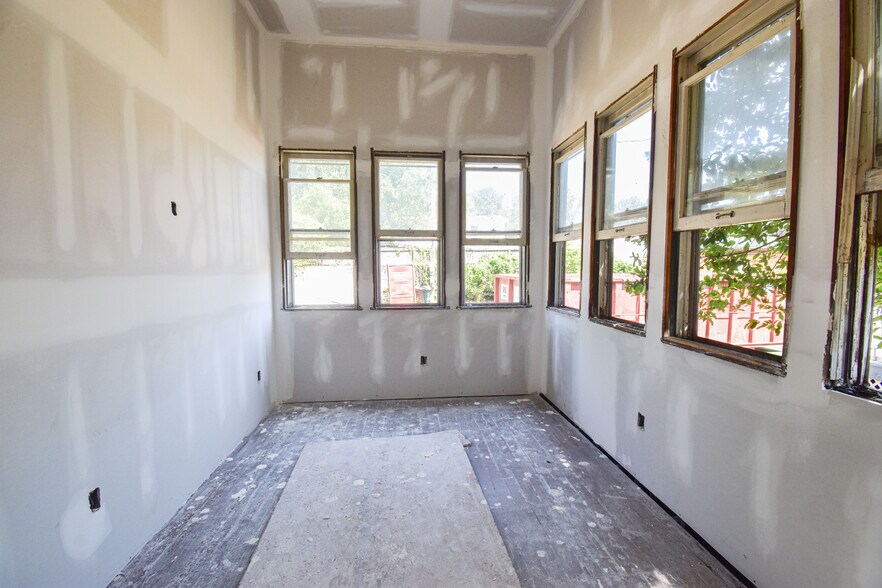 More Photos Of ,  Office For Sale