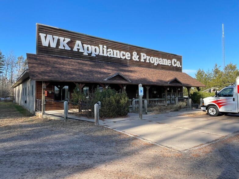 More Photos Of 16288 W Stress Rd, Hayward Showroom For Sale