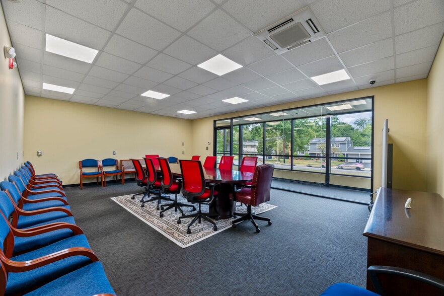 More Photos Of 154 Tices Ln, East Brunswick Manufacturing For Sale