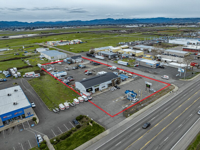 More Photos Of 3811 Crater Lake Hwy, Medford Warehouse For Sale