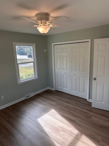 More Photos Of 1038 Harbor View Rd, Charleston Multifamily For Sale