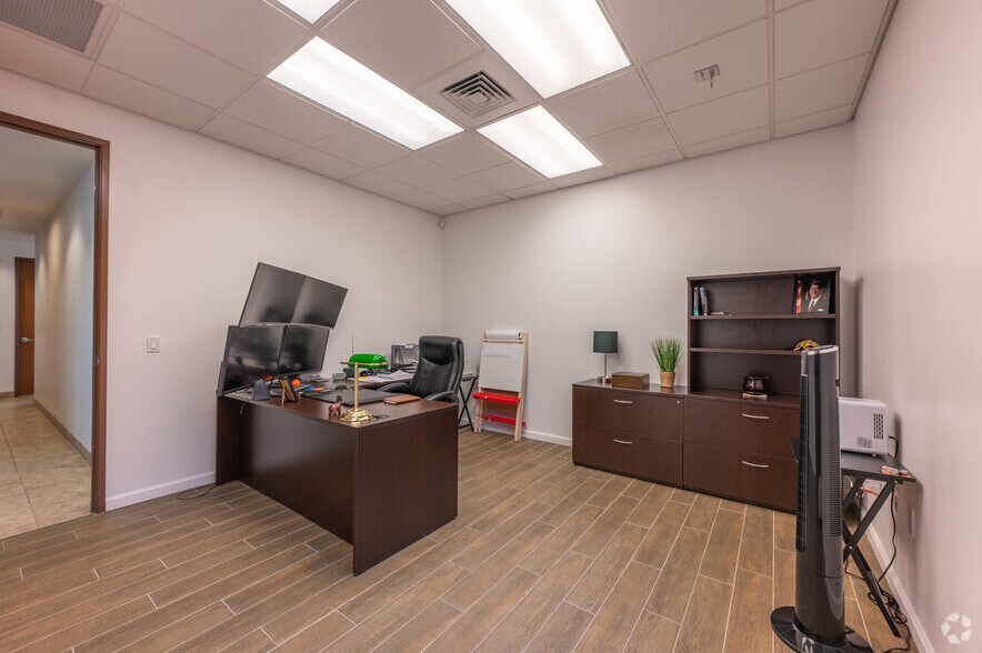 More Photos Of 2905 Lake East Dr, Las Vegas Office For Lease
