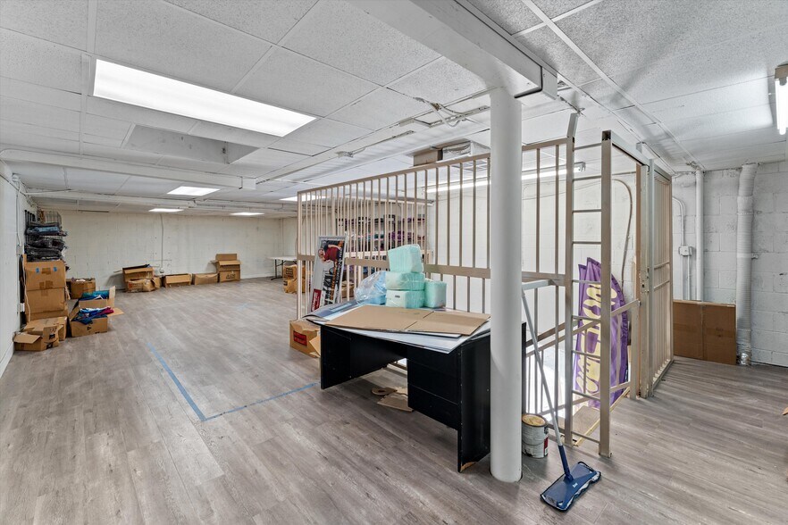 More Photos Of 500 E Willow St, Long Beach General Retail For Sale