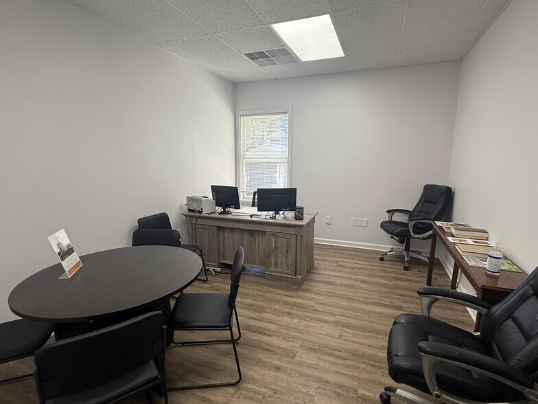 More Photos Of 1155 Hightower Trl, Atlanta Medical For Sale