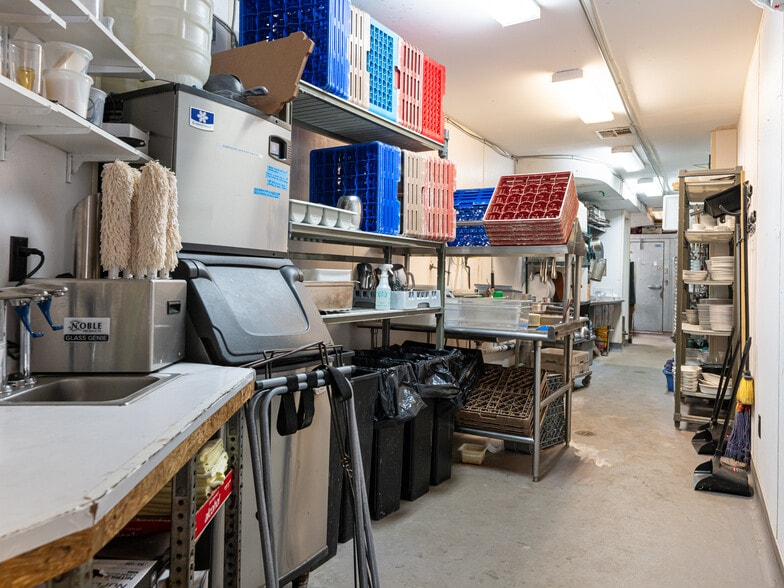 More Photos Of 24-28 Wall St, Asheville Storefront Retail Office For Lease