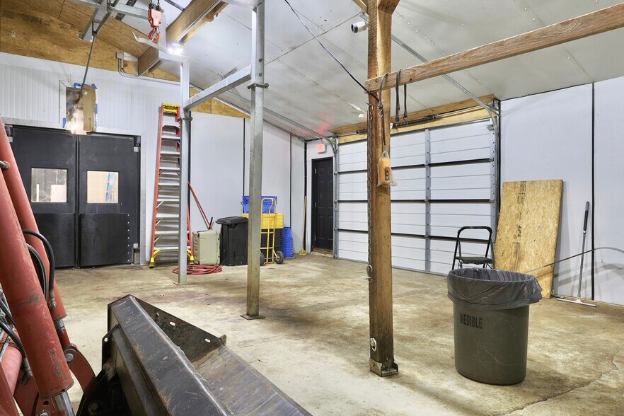 More Photos Of 20553 Durham McCord Rd, Elkins Industrial For Sale