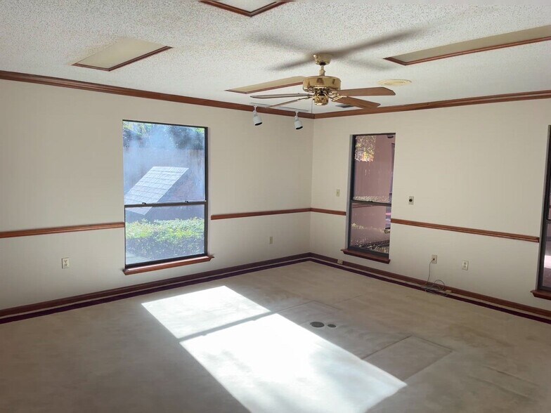 More Photos Of 2809 Blanding Blvd, Middleburg Office For Sale