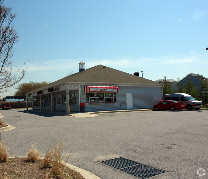 Primary Photo Of 3007-3009 Eastern Blvd, Middle River Storefront For Lease