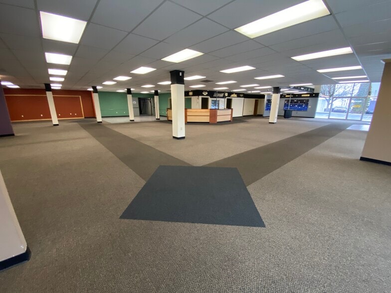 More Photos Of 4316 W Overland Rd, Boise Freestanding For Lease