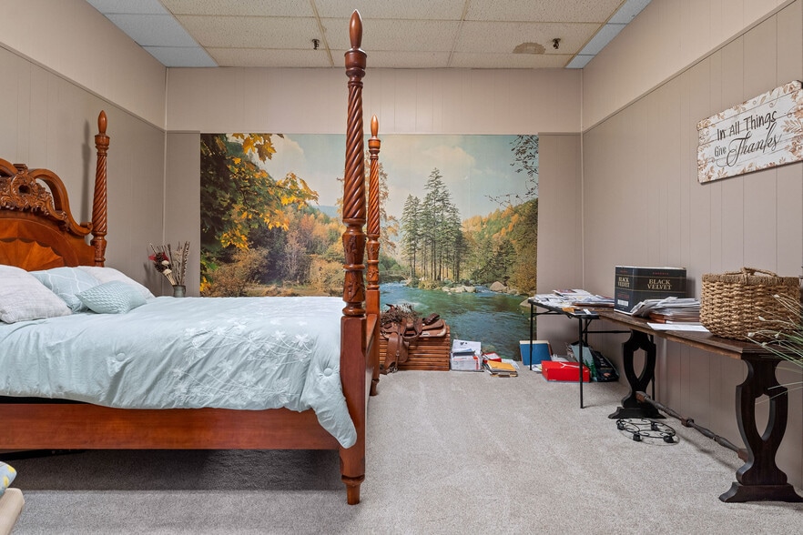 More Photos Of 109-111 Green St, Herkimer Office For Sale