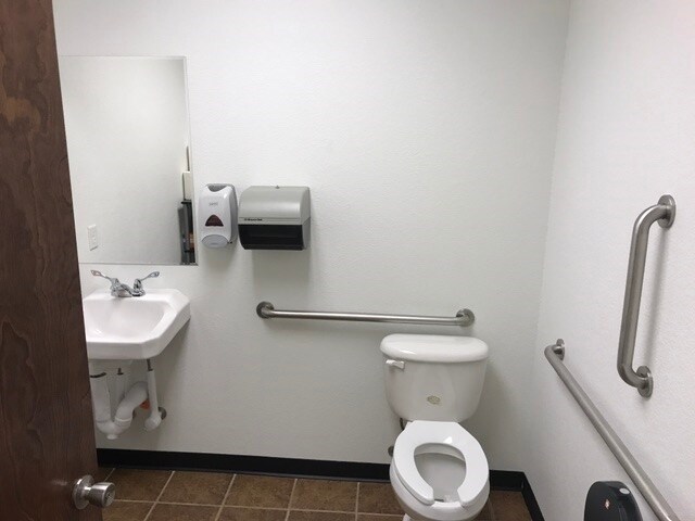 More Photos Of 2437-2443 S Prairie Ave, Pueblo Office For Sale
