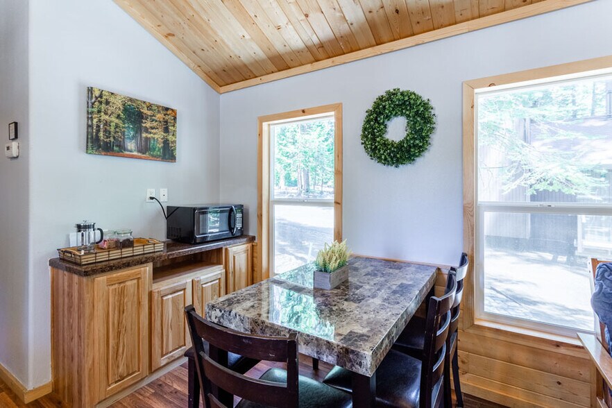 More Photos Of 500 Dodge Ridge Rd, Pinecrest Hotel For Sale