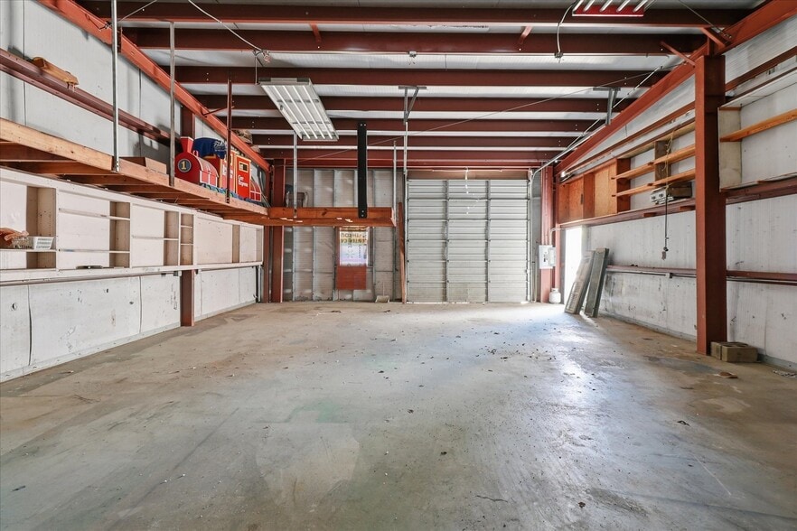 Primary Photo Of 705 W Saint Bernard Hwy, Chalmette Distribution For Sale