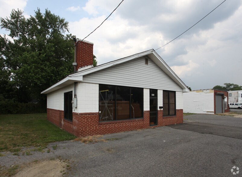 Primary Photo Of 4912 Marlboro Pike, Capitol Heights Unknown For Lease