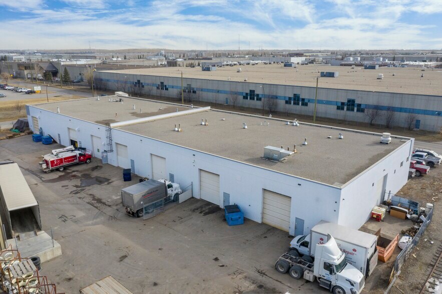 More Photos Of 4451 58th Ave SE, Calgary Manufacturing For Lease