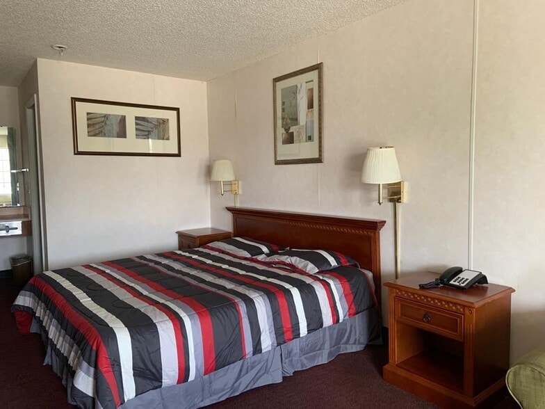 92 Lakeview Dr, Homerville, GA 31634 Hotel For Sale