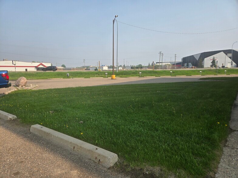 More Photos Of 5201 44 St, Bonnyville Industrial For Sale