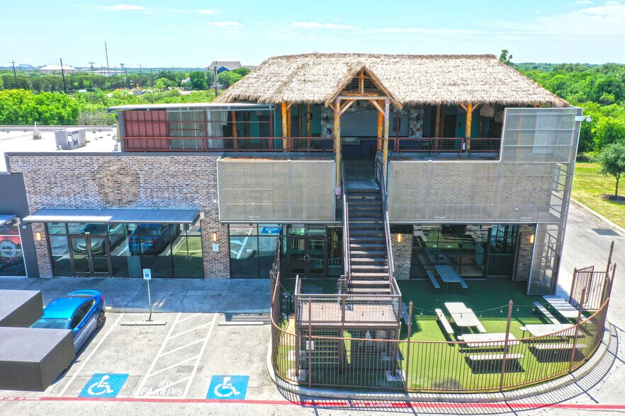 More Photos Of 7280 UTSA Blvd, San Antonio Freestanding For Sale