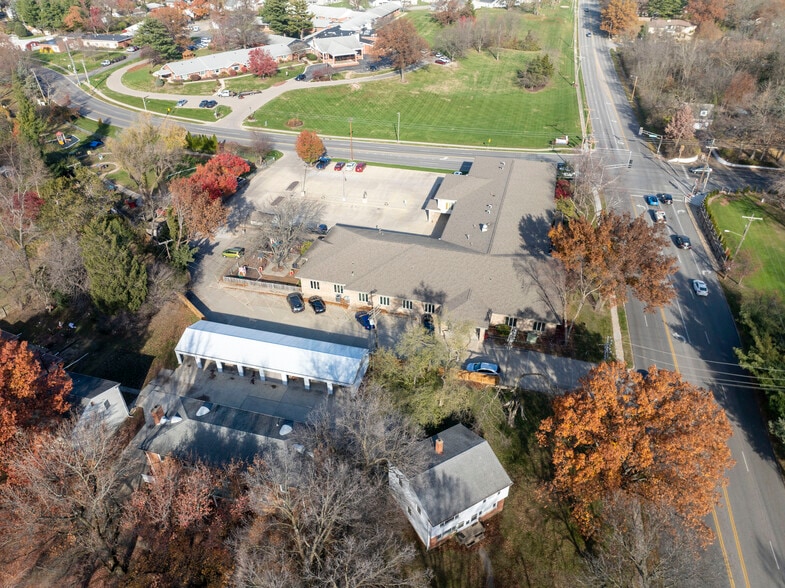 More Photos Of 805 Chatham Rd, Springfield Schools For Sale