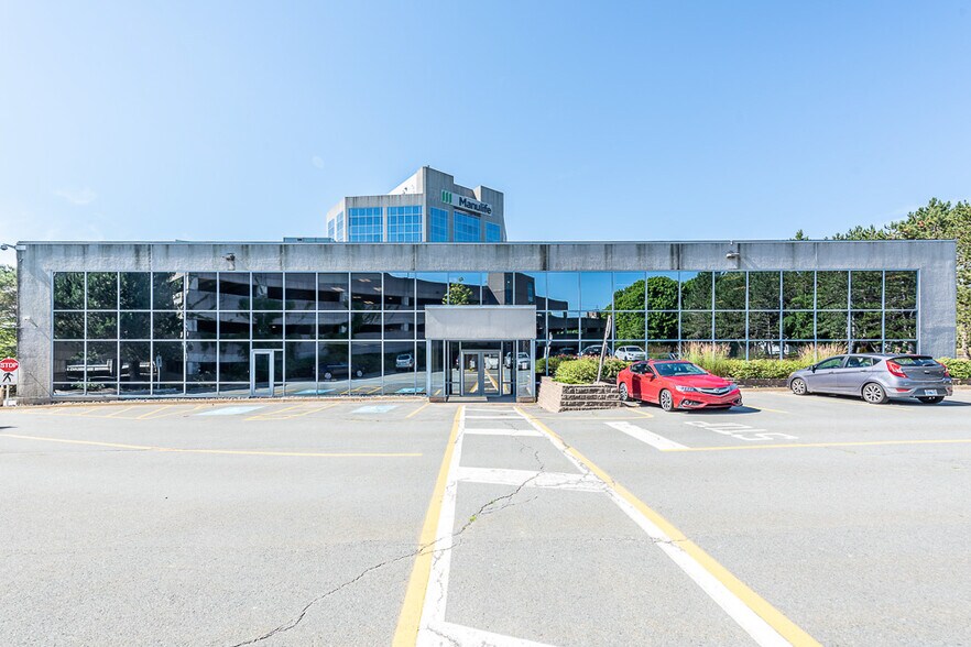 More Photos Of 2737 Joseph Howe Dr, Halifax Office For Lease
