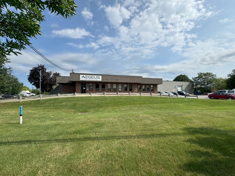 More Photos Of 80 Lawrence Bell Dr, Williamsville Research And Development For Sale