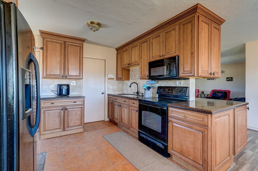 More Photos Of 7950 N Coyote Springs Rd, Prescott Valley Horse Stables For Sale