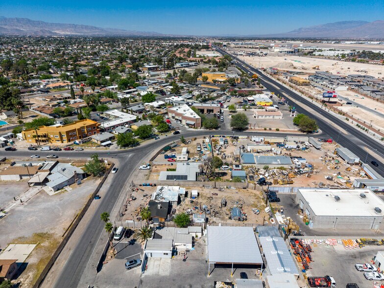 More Photos Of 1740 Primrose Path, Las Vegas Land For Sale