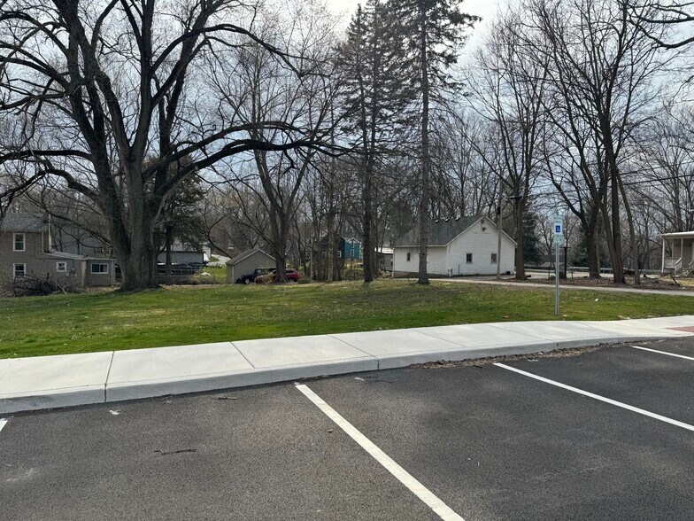 More Photos Of 155 S Madison St, Oswego Land For Sale