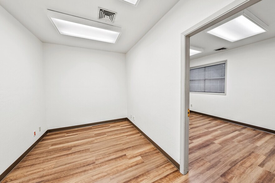 More Photos Of 619 S Fir St, Medford Refrigeration Cold Storage For Sale