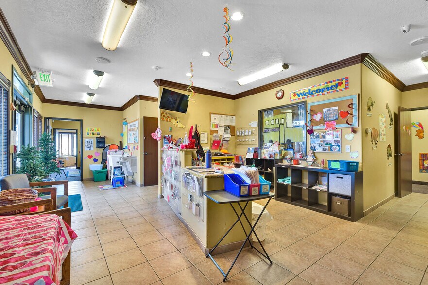 More Photos Of 2563 S Five Mile Ave, Boise Office Residential For Sale