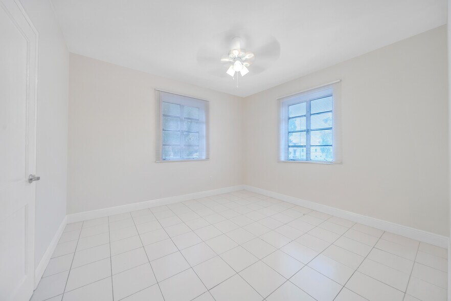 More Photos Of 931 SW 3rd St, Miami Apartments For Sale