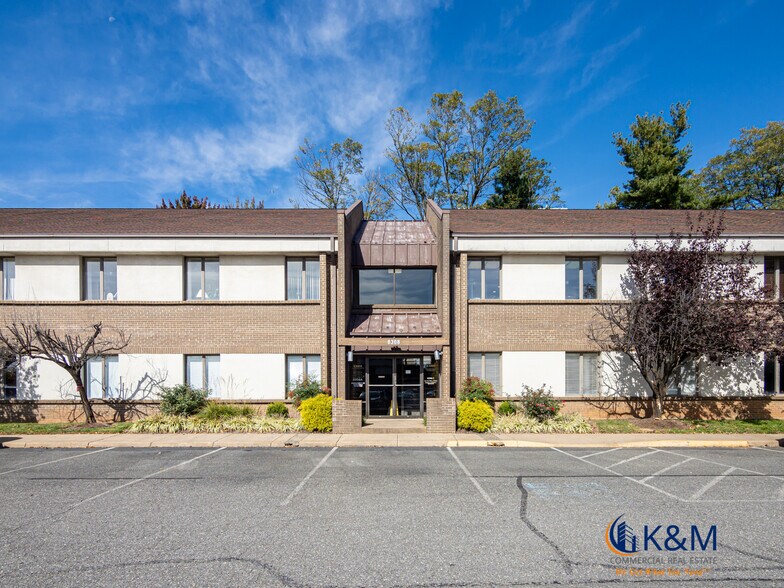 More Photos Of 8306-8310 Old Courthouse Rd, Vienna Medical For Lease