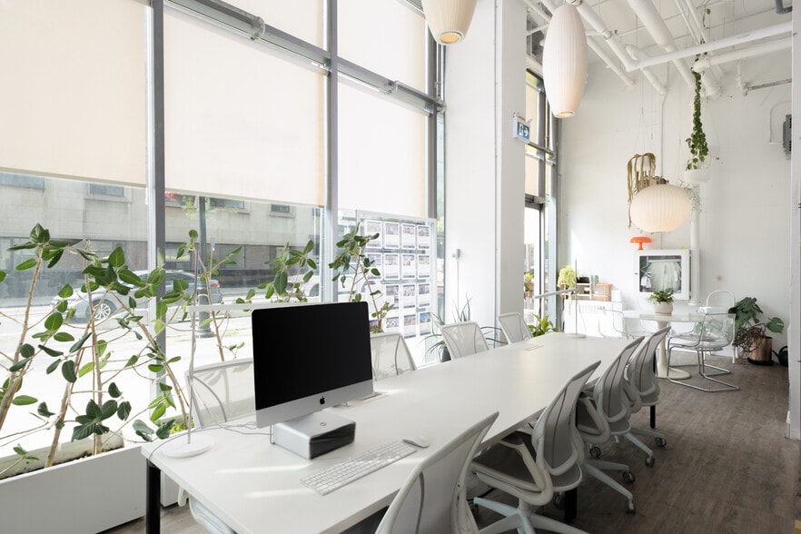 More Photos Of 33 Lombard St, Toronto Apartments For Lease