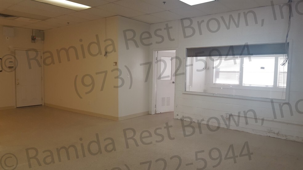 More Photos Of 28 Albert Ave, Newark Warehouse For Lease