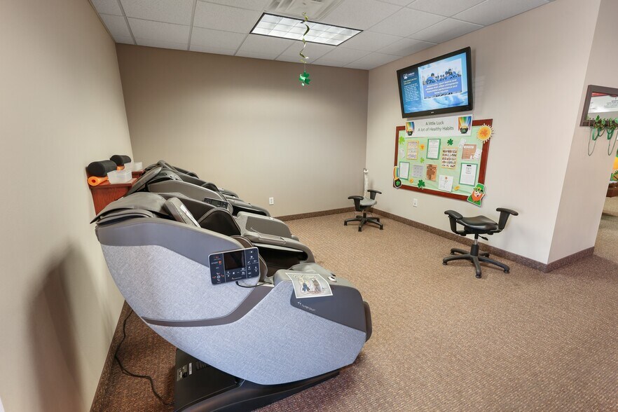 More Photos Of 20 S 32nd Ave S, Saint Cloud Office For Sale