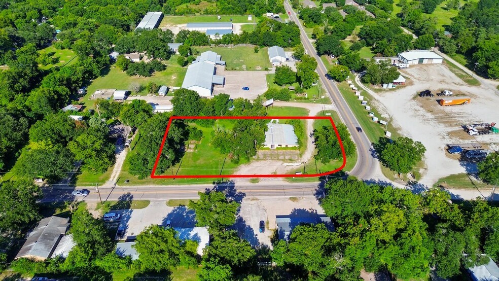 More Photos Of 109 Emory St, Trinity Industrial For Sale